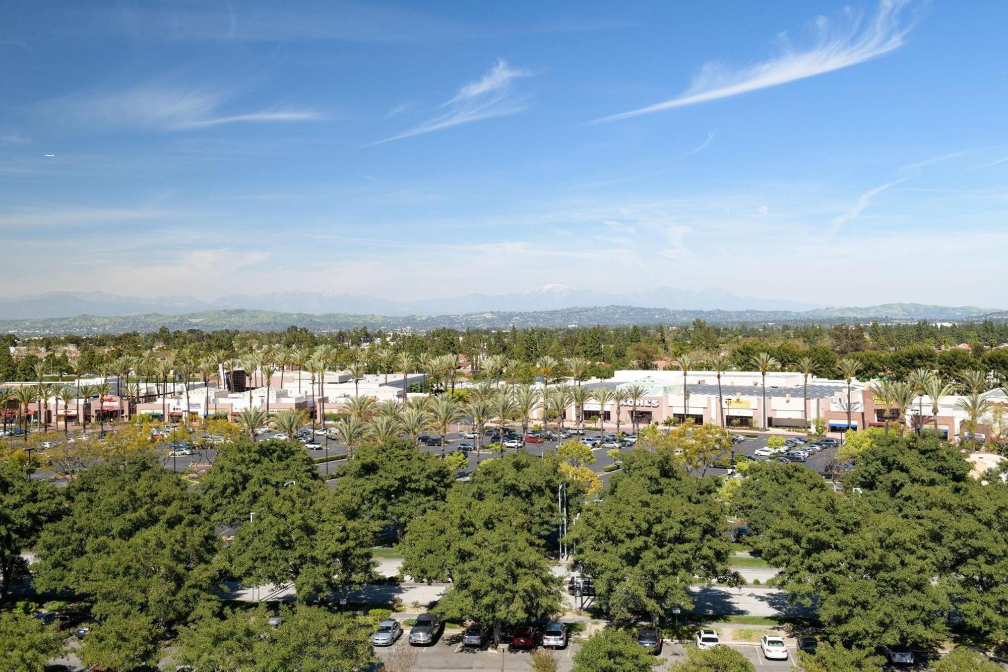 Sheraton Cerritos Buena Park Exterior foto